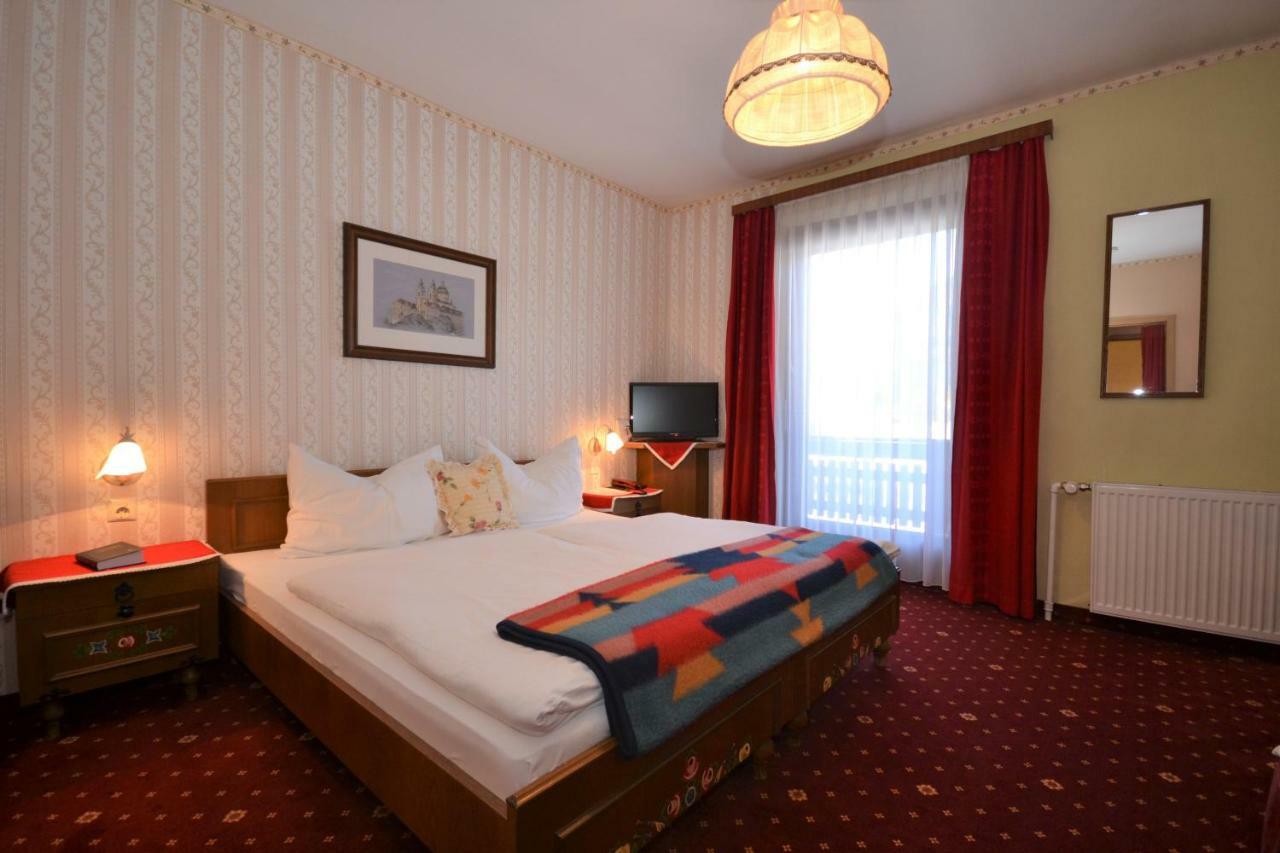 Berghof Hotel Gaming Buitenkant foto